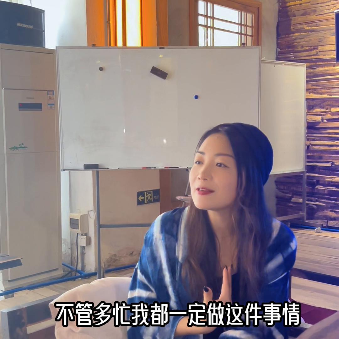 女企业家创业艰辛励志,40岁女企业家创业心路历程分享