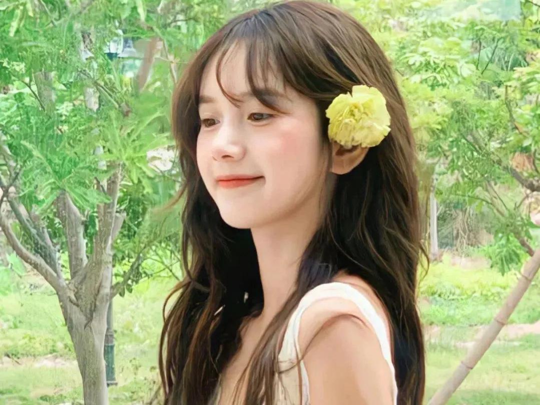 她之前抗拒他发狂的迷恋，如今终于明白他的侬情爱意