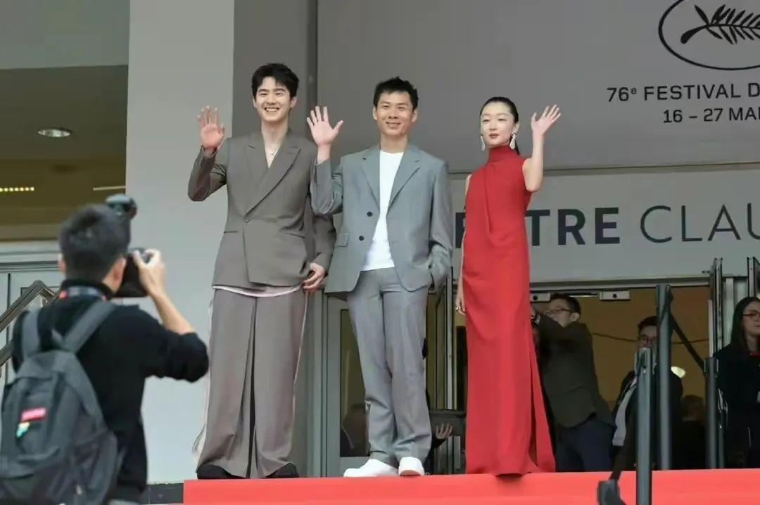 周冬雨面相分析,周冬雨早期后期面相