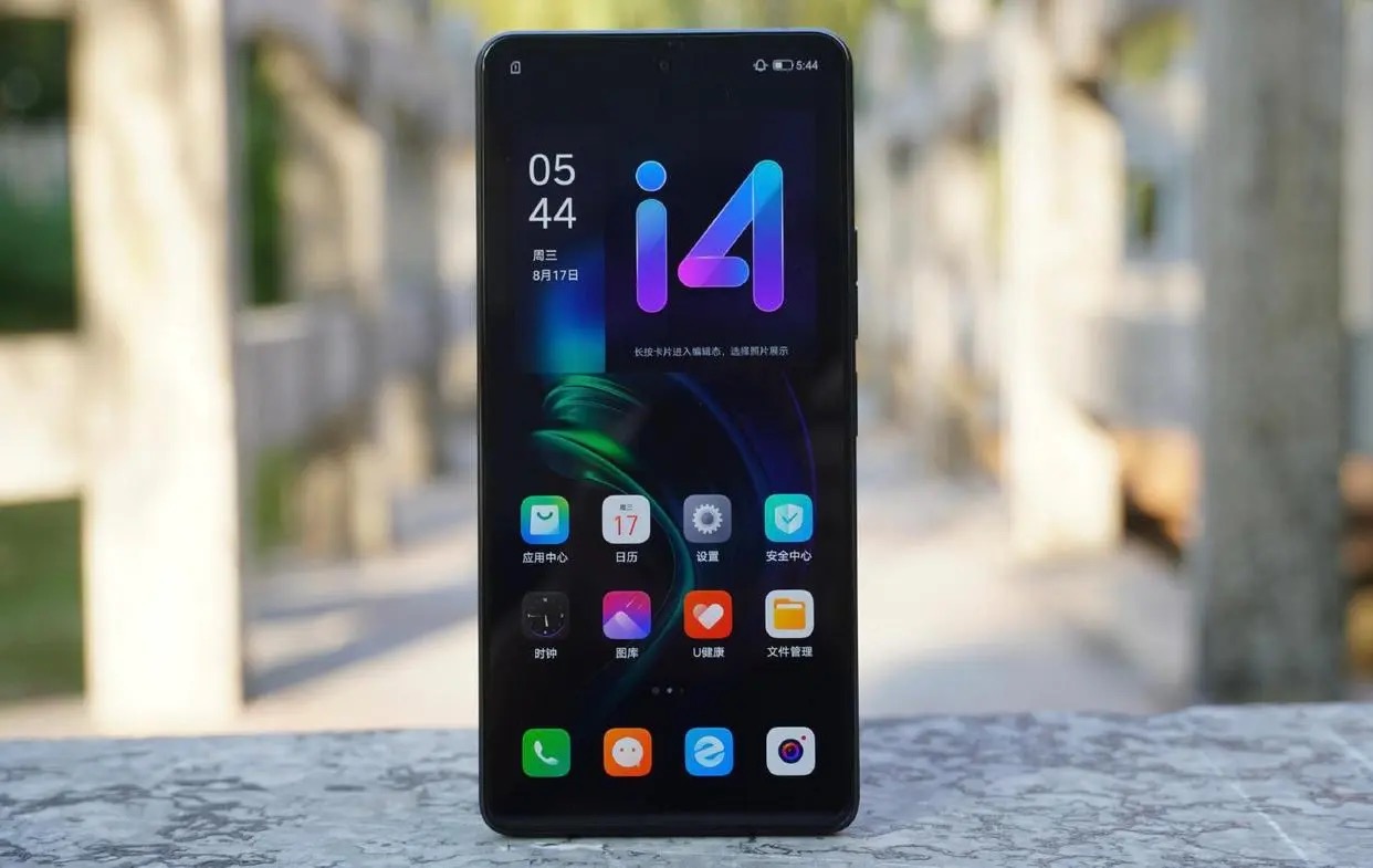 五一有什么大屏手机值得入手,5千左右性价比高的手机持久耐用