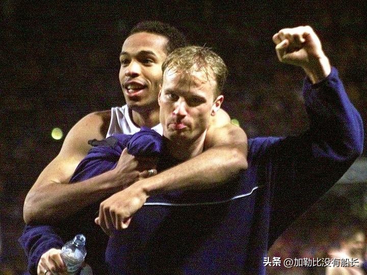 足坛历史十大前场组合,世界足坛那些年少成名的顶级前锋