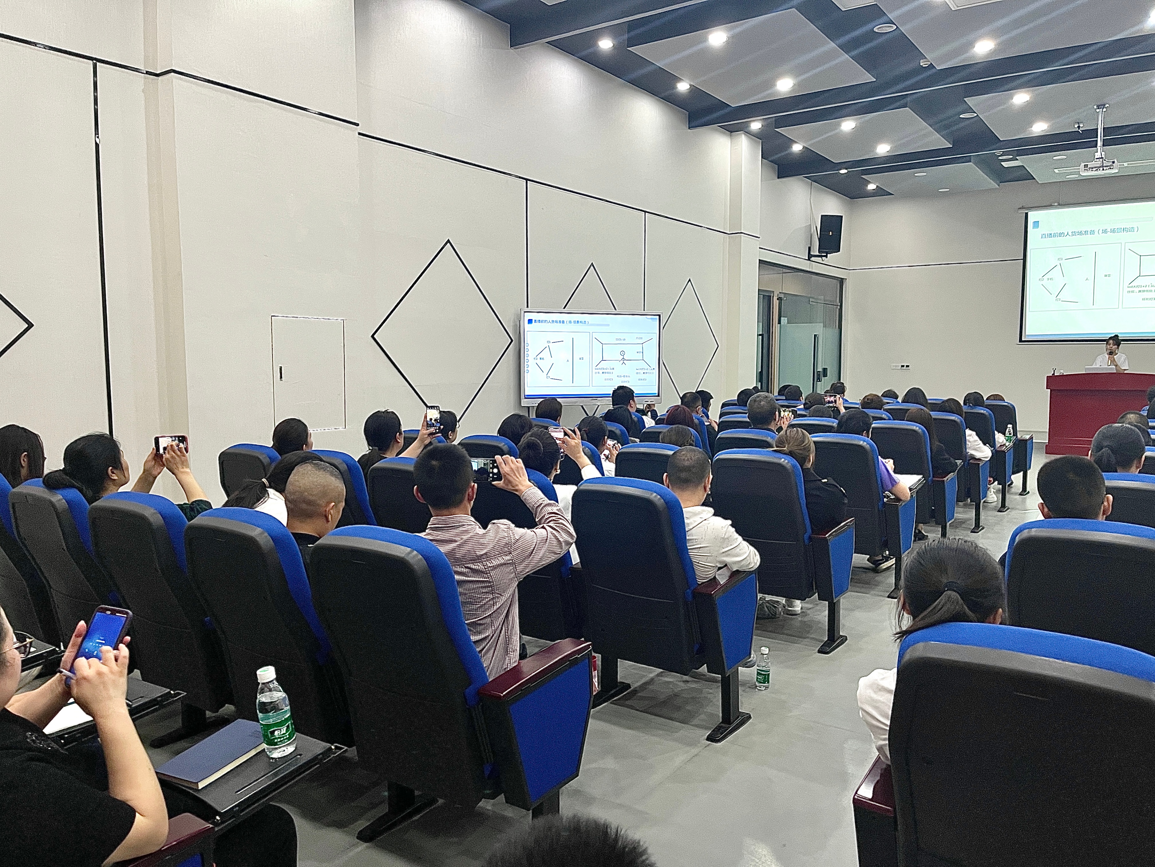 鐩存挱鐨勬祦閲忓叆鍙ｄ笌搴曞眰閫昏緫,鎶栭煶鐩存挱娴侀噺搴曞眰閫昏緫