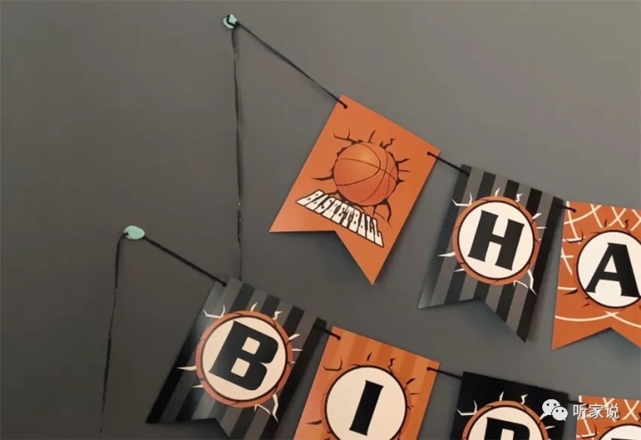 墙上挂物打孔好还是免钉胶好用,免钉胶真的能免打孔吗