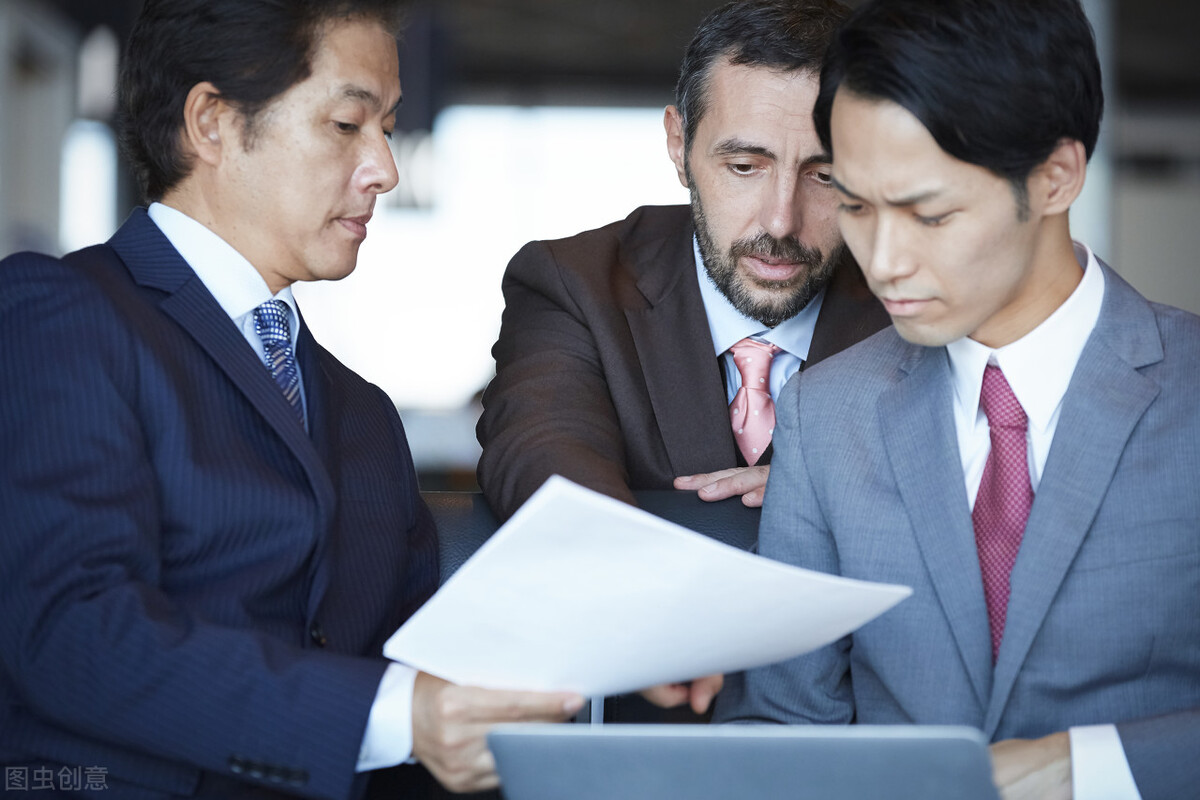 个人办理出国流程,出国需要携带什么证件