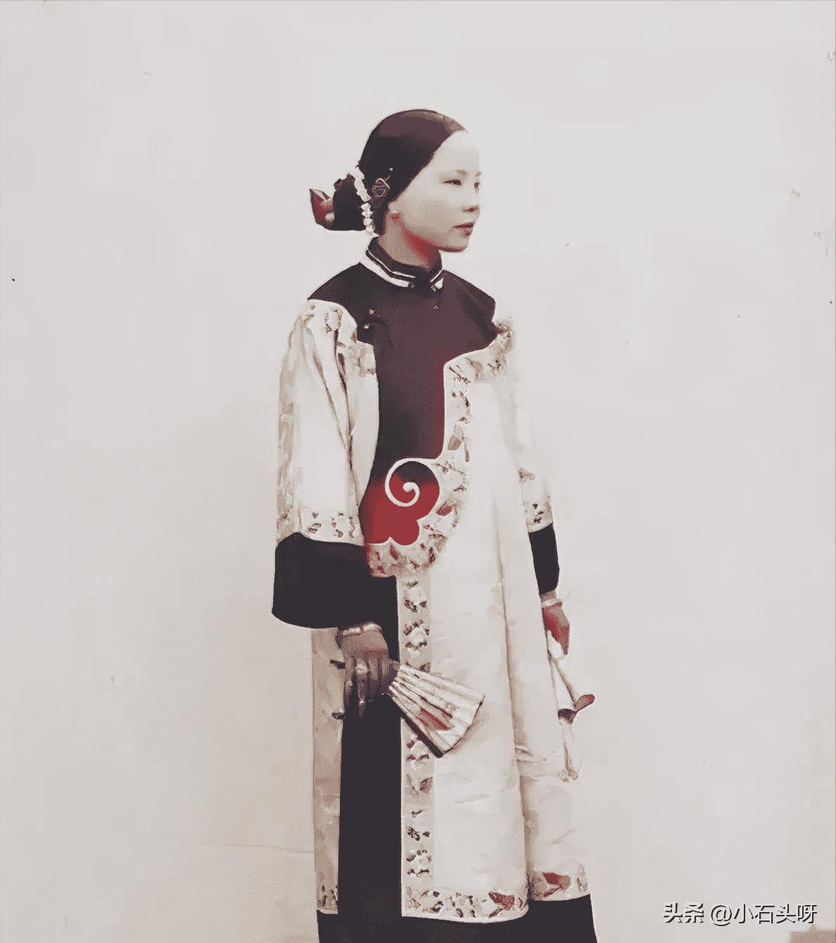 晚清小脚女子彩色老照片,晚清地主婆老照片