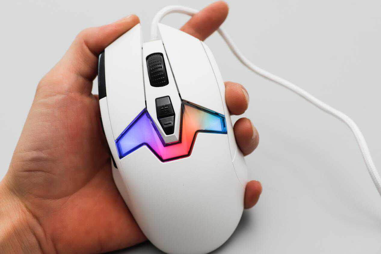 达尔优pm980鼠标,达尔优鼠标a950pro打游戏怎么样