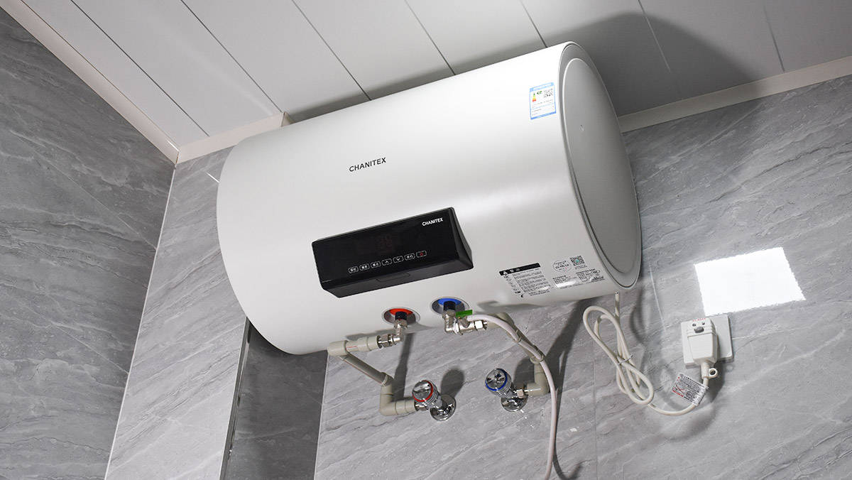 壁挂炉热水器忽冷忽热什么原因,热水器忽冷忽热一招解决