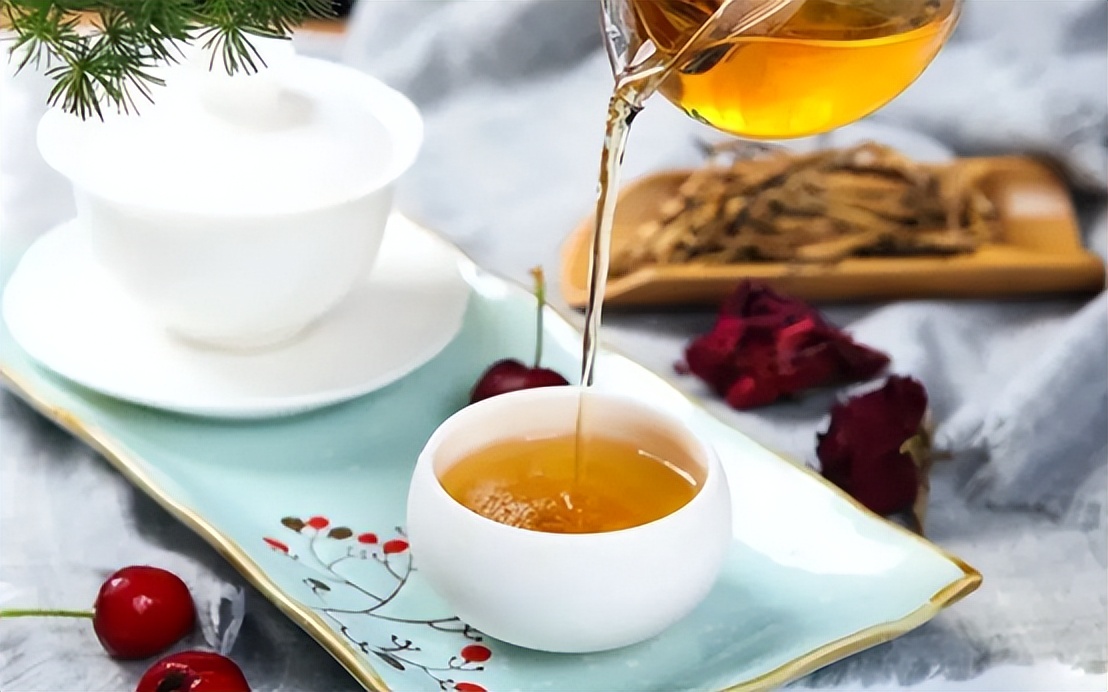 茶叶“造假”实在猖狂！这2种假茶，别再不知道！很多人还天天喝