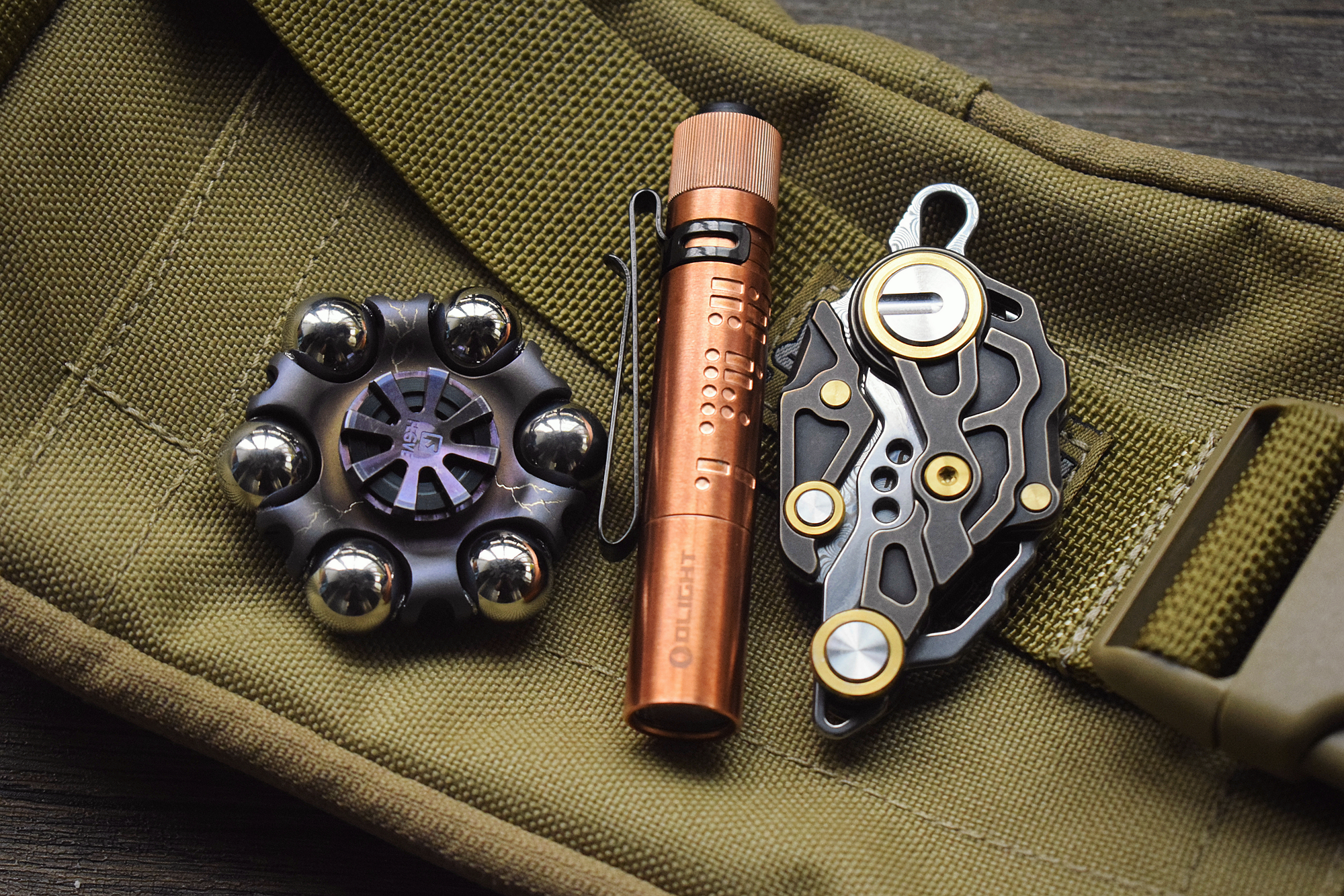 浓浓机甲风，把玩实用两相宜！三刃木大马士革挂脖*刀折**体验