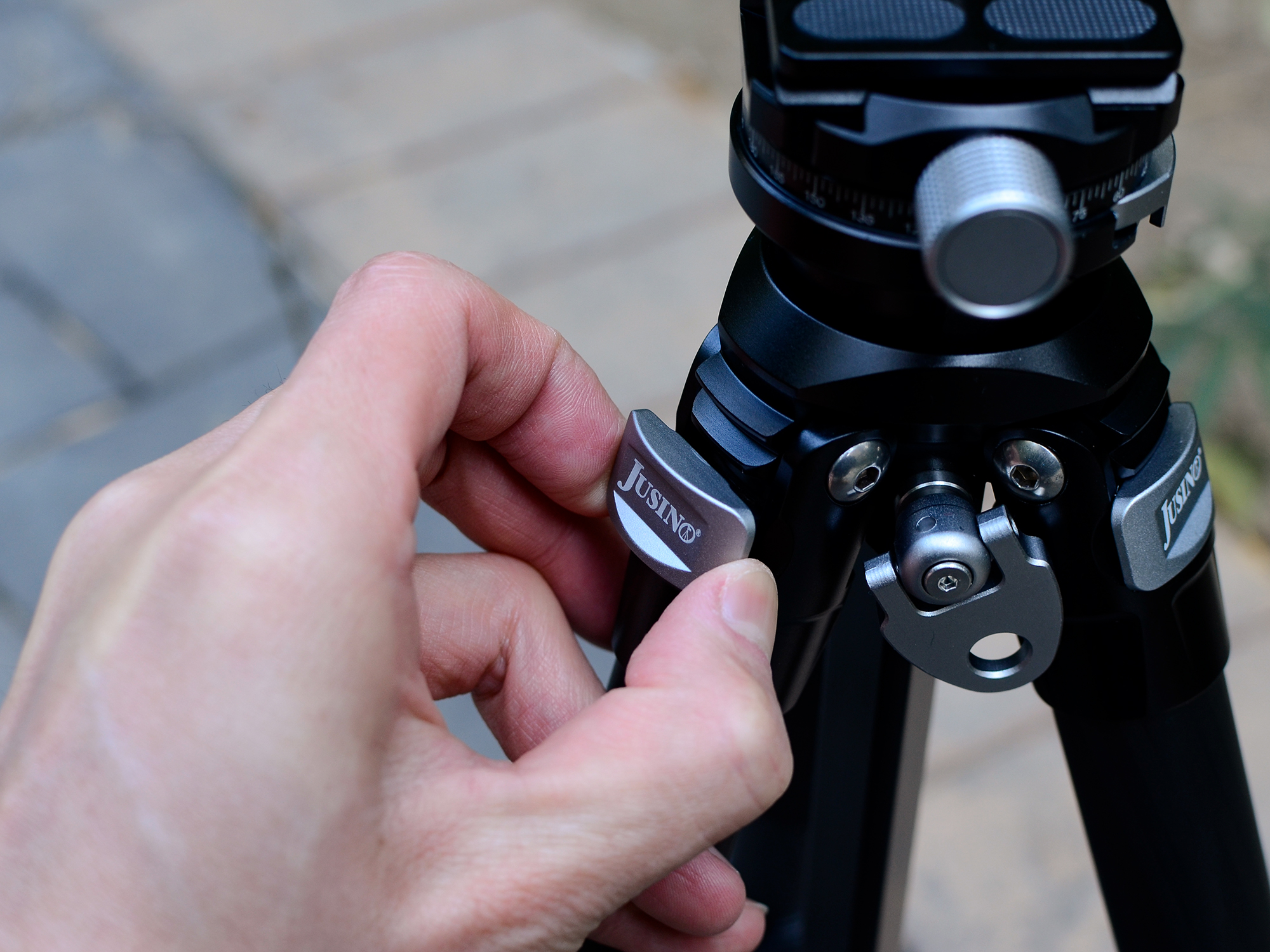 佳鑫悦碳纤维轻便旅行三脚架,佳鑫悦三脚架评测