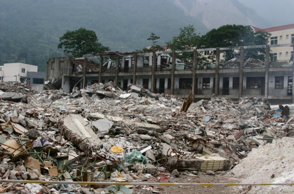 回顾汶川地震的15个感人瞬间,汶川地震的感人瞬间