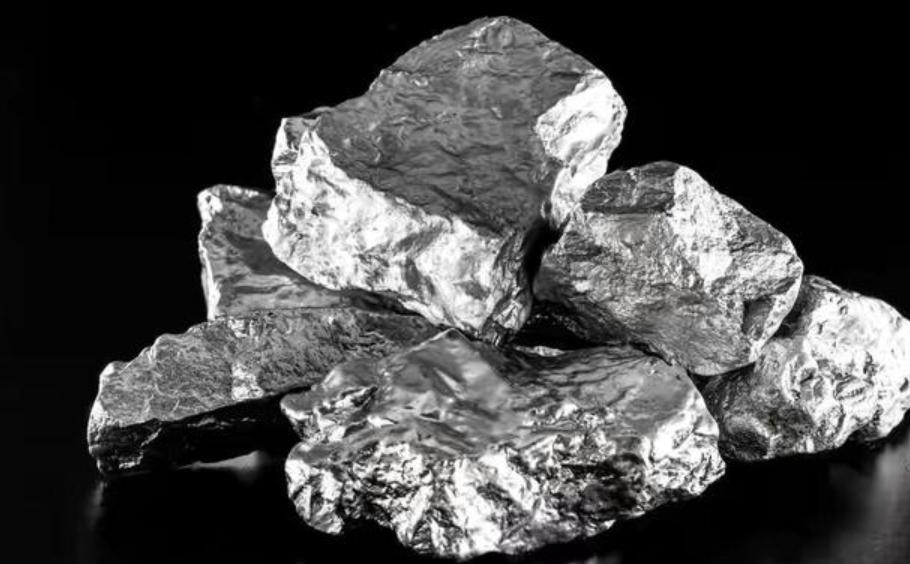 7月6日下午：美国担心！中国若断供矿物锑，美将面临*药弹**停产