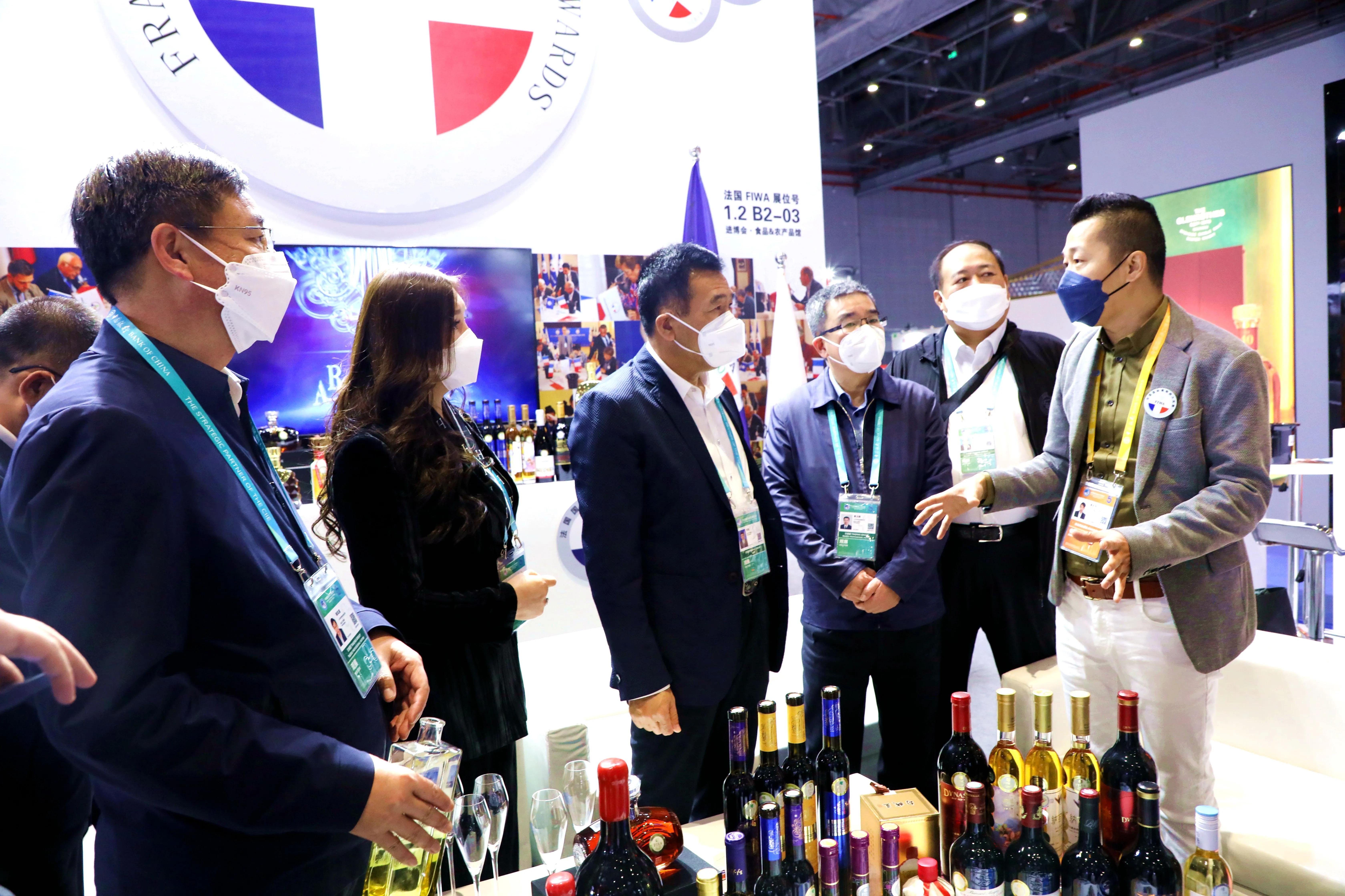 阿木尔林业局“北极冰”亮相“进博会”迈入国际市场