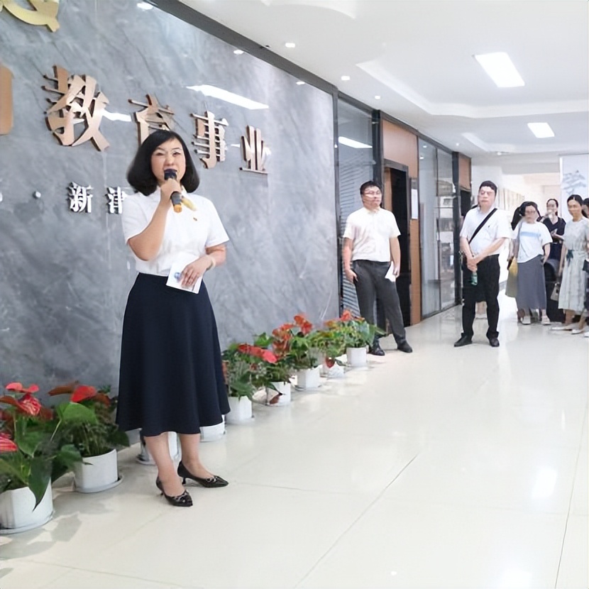 企业如何在党建引领上做表率,机关党建作表率党员干部争先锋