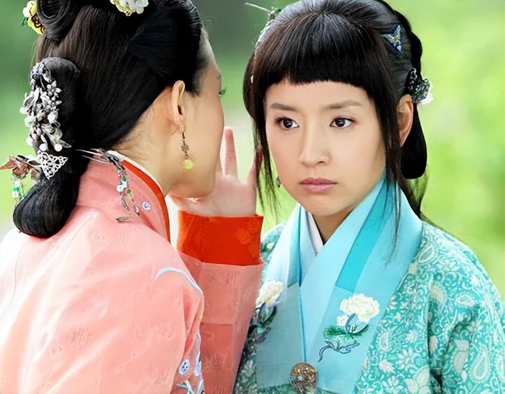 杨颖王楚然任敏霸屏,任敏新造型齐刘海