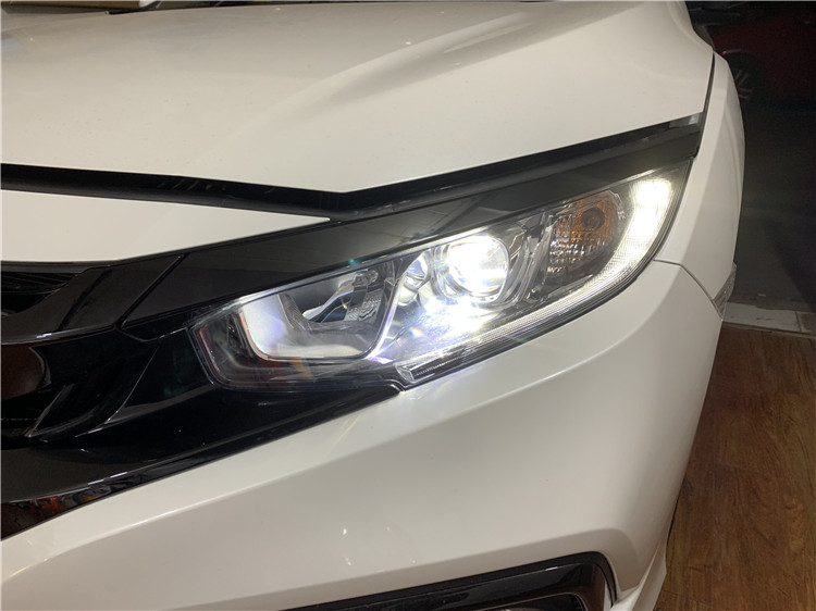 十代思域近光灯换led灯泡效果,思域原厂透镜换led灯如何