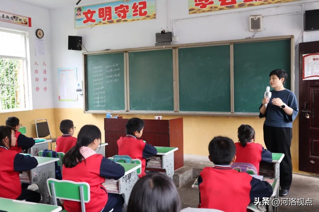 六一儿童节镇关工委开展慰问活动,洛阳六一儿童节