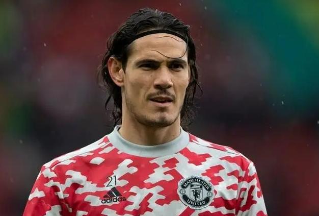 绝了，就是不买C罗！皇马求购2大老将前锋，均超35岁，令球王难堪