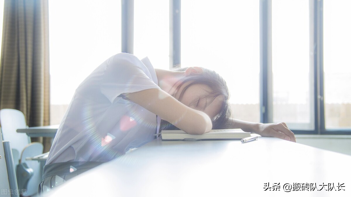 开发商躺平！建筑行业内卷！2022年后半年，行业发展有无转机？