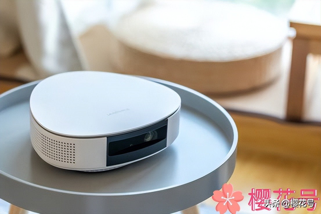 坚果投影仪g9s和极米z6x哪个好,极米坚果g9配什么样投影幕布