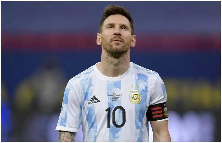 国足新名单双雄,国足最新23名大名单