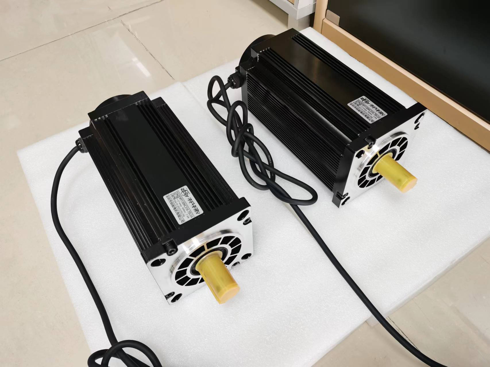 130步进电机如何用plc控制,130系列三相步进电机