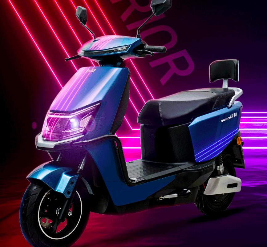 豪华顶级电摩最新款,续航400公里新纯电摩