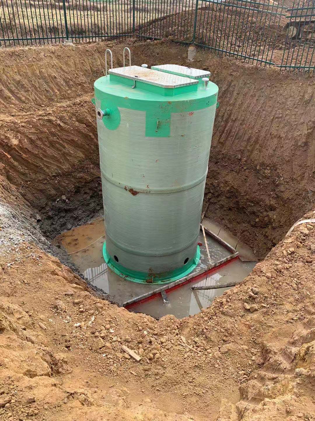 广东地埋式一体化预制泵站怎么选,呼和浩特玻璃钢地埋式一体化泵站