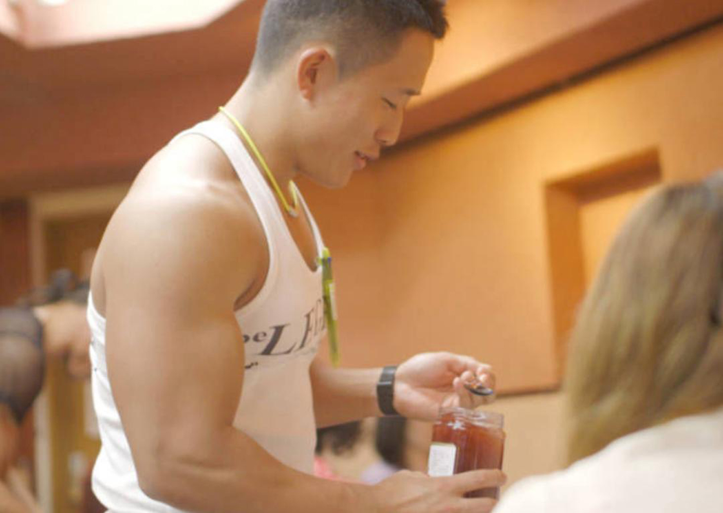 云南西双版纳猛男餐厅被查,云南“猛男餐厅”被查