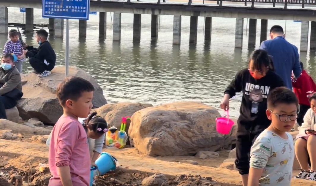 郑州周边遛娃自驾一日游,郑州北部秋季遛娃免费景点