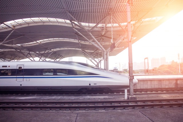 中国高铁巅峰有多强大,高度发达的中国高铁