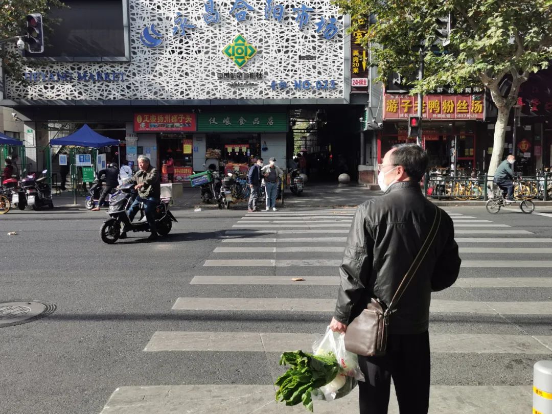 为什么上海卖菜的都是兰陵人,为什么买菜的都是老人