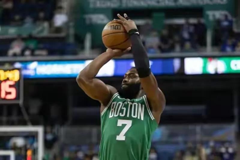 美媒评选全球30大新秀,美媒排十大选秀大年