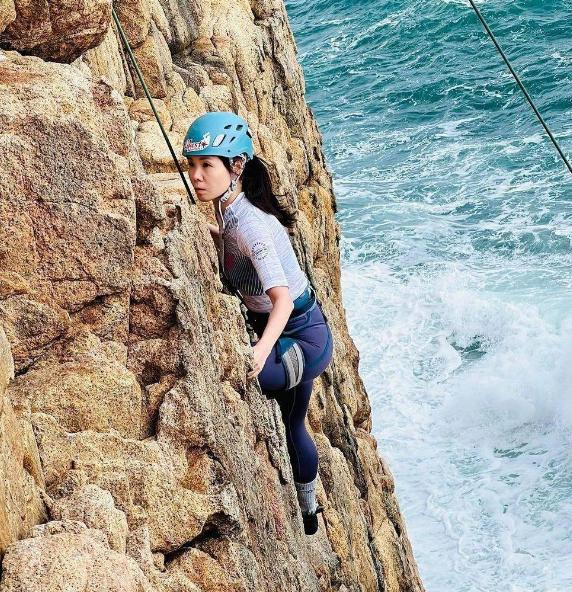 被刘銮雄抛弃的女星,宫斗失败后她重生了