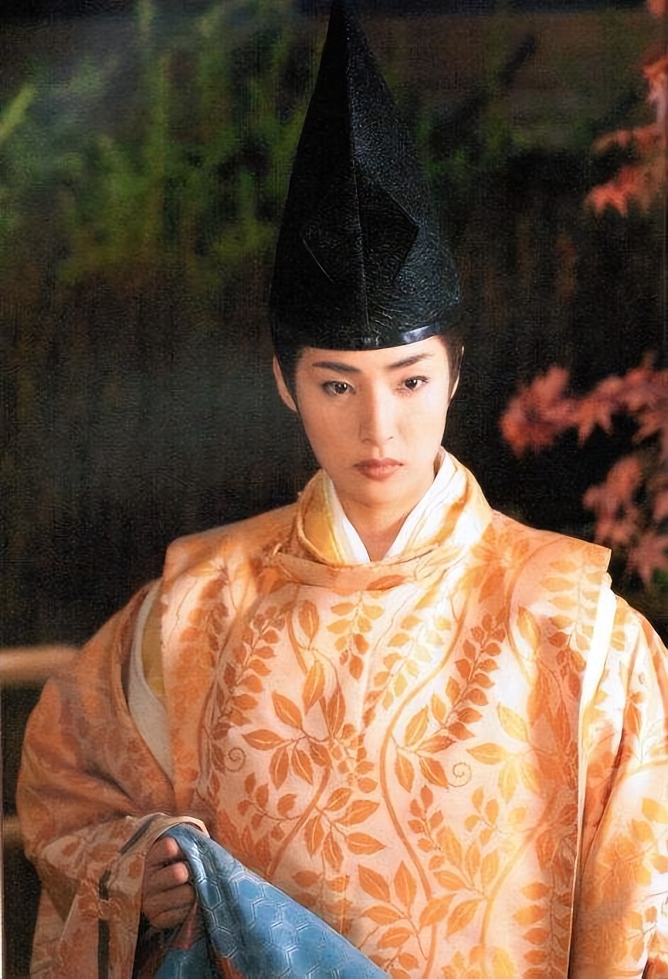 源氏物语如何体现日本的物哀美学,物哀在源氏物语中的体现有哪些