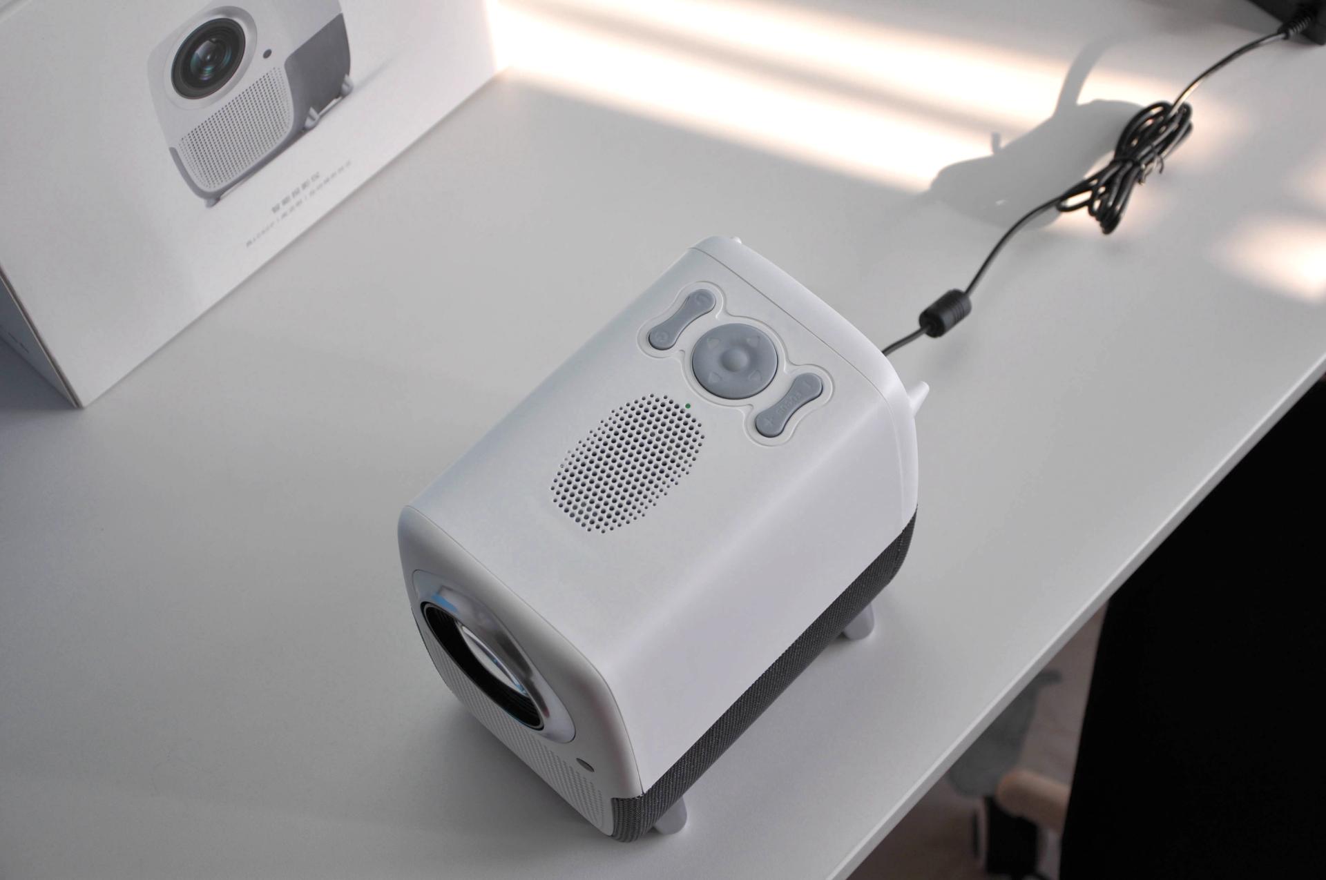 泰捷WEBOXT1投影仪测评,泰捷weboxt1投影仪和m6哪个好