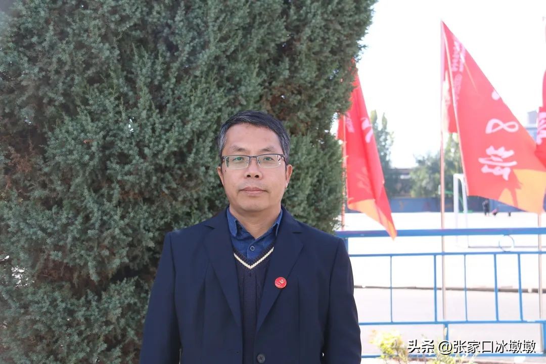 兖州东方中学李燕,东方二中李燕老师