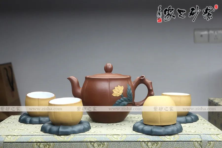 老戏骨李立群晒收藏爱好,台湾明星李立群收藏的紫砂壶