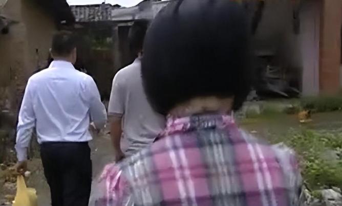 广西毒蛇女王多少斤,广西女子家中藏价值46亿蛇毒