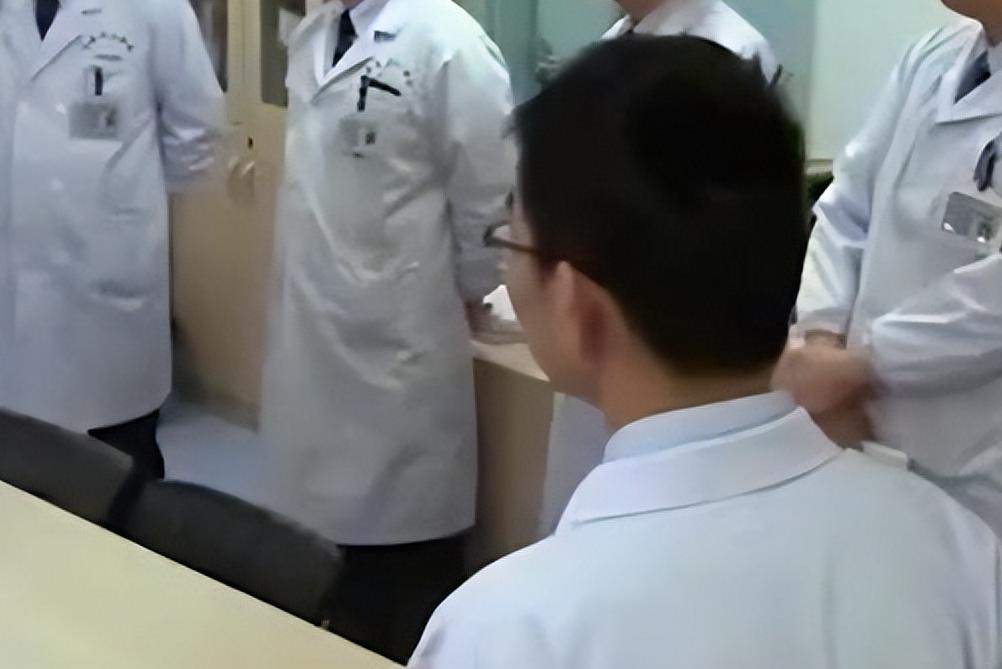 福建孕妇生下黑宝宝,福建孕妇生下熊猫宝宝抖音