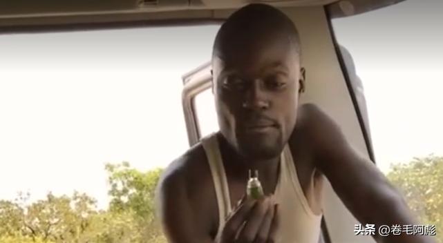 一年卖出800万瓶的东方神油风油精，带上它就能成为非洲的“王”