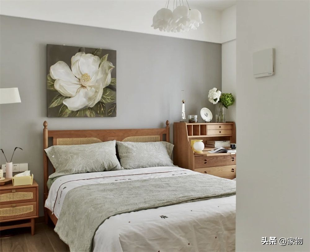 卧室感觉太大软装该怎么布置,卧室装修不好看怎么补救