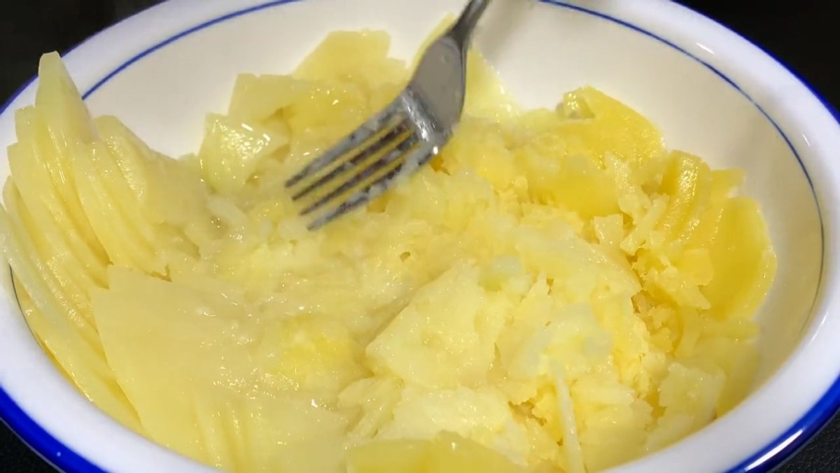 土豆饼用什么淀粉炸酥脆,在家做土豆饼做法