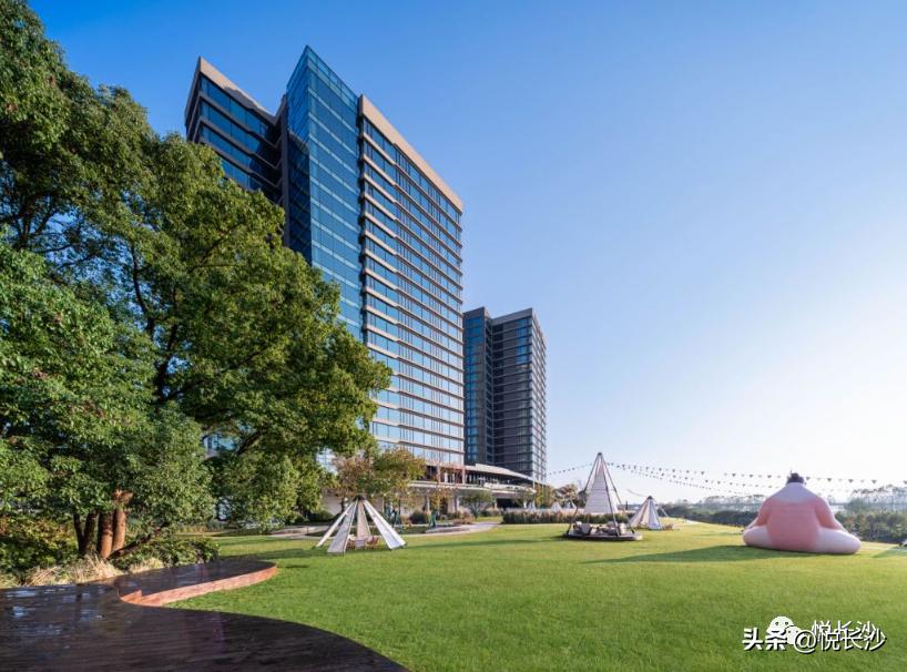 过千万的艺术酒店大平层卖成爆款，凭什么在这个宝藏豪宅里！