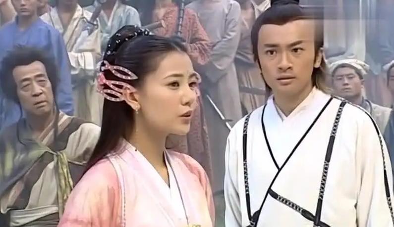 倚天屠龙记高圆圆被逼让位,倚天屠龙记高圆圆版二女争夫