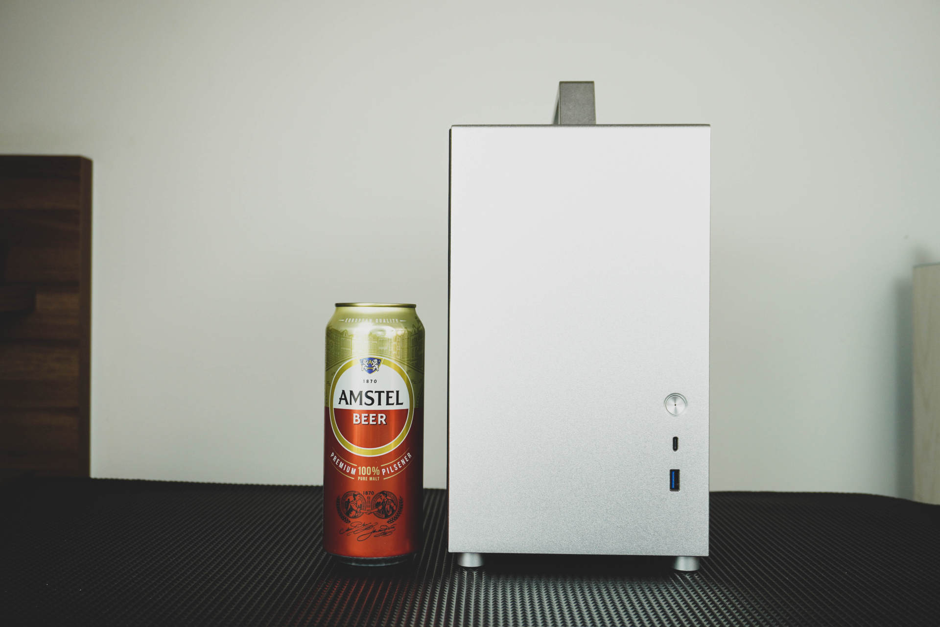 如何缩小主机机箱空间,机箱空间太小了咋办