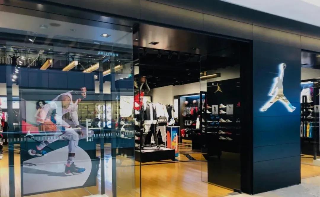 18年重庆商业OG，如何一直稳拿「Ace牌面」？