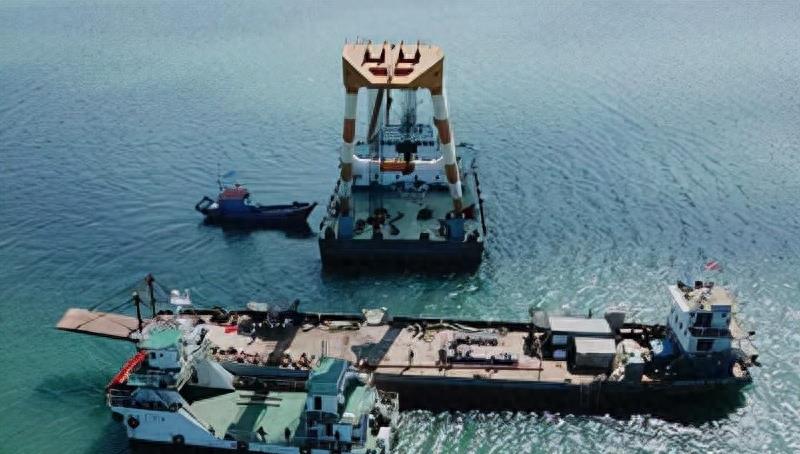 甲午海战沉没125年的定远舰纪录片,沉没124年后被打捞的军舰