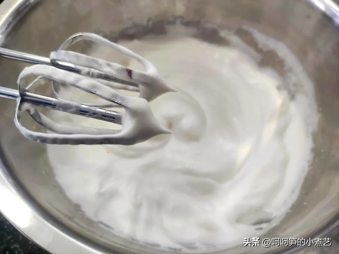 教你制作戚风蛋糕香甜美味喧软,一看就会做的戚风蛋糕详细做法