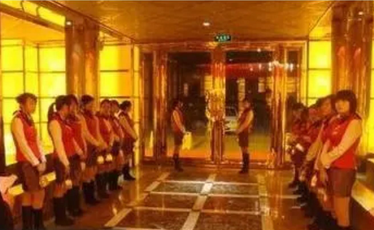 大快人心！中原第一娱乐会所，郑州皇家一号覆灭，超过天上人间